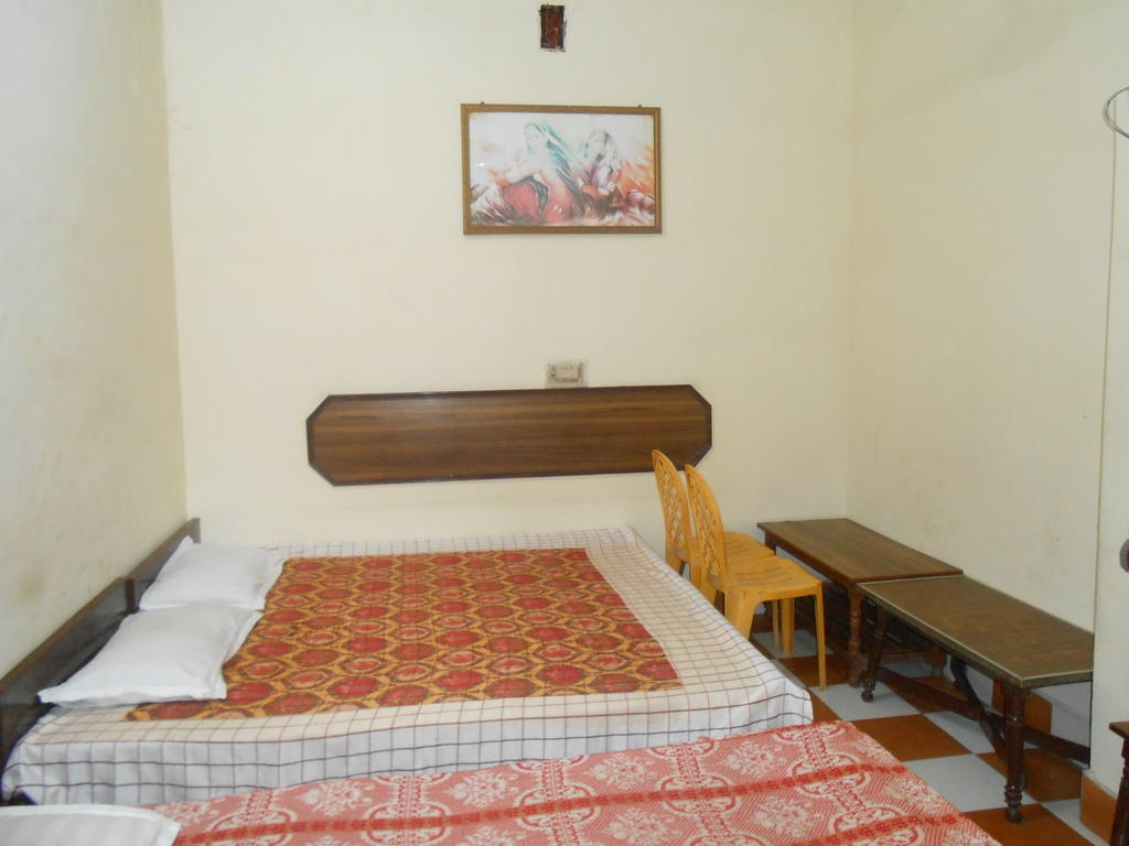 Gaurav Guest House マトゥラー エクステリア 写真